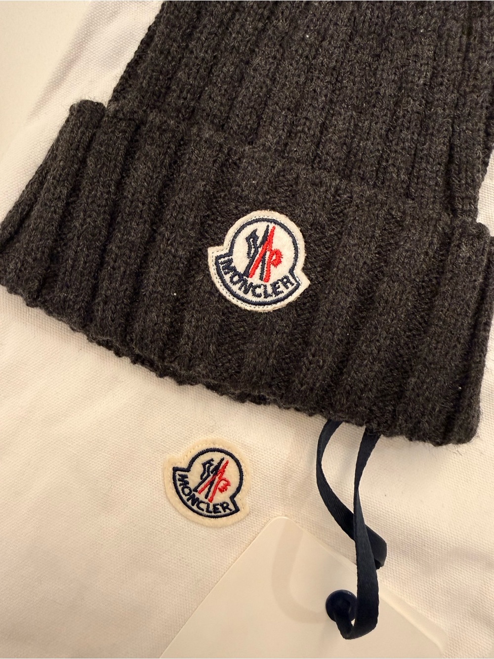 Moncler WOOL Ribbed Knit Beanie Hat Gray Used No Pom Pom w/ Dust Bag & Tags - Picture 5 of 12